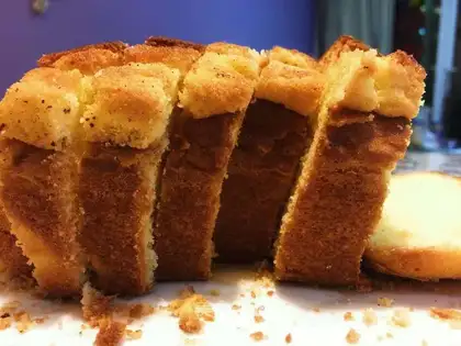 Vanilla pound cake