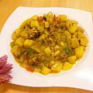 Curry chicken