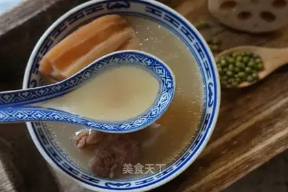 Lian's green bean pigbone soup