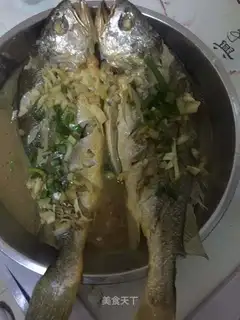 Vacuated yellowfish
