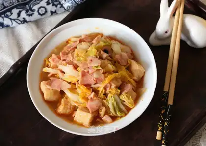 The doll's cooking tofu
