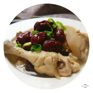 Chicken soup with pears
