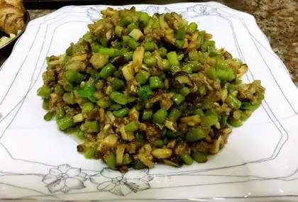 Dry mushroom bean horns