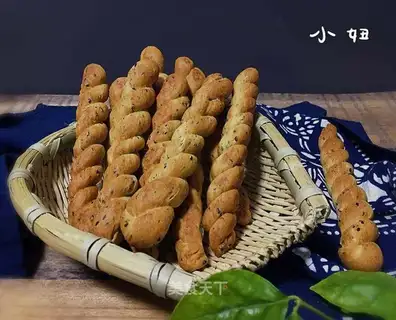 ♪ Eggs and cheese ♪