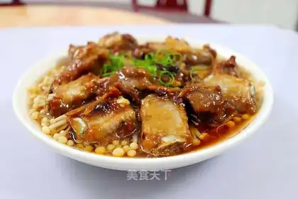 Gold needle mushroom vapouring ribs