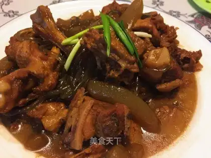 Tartars burning duck legs