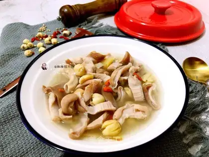 Gonbo's pot and hog soup