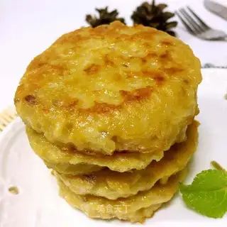 A radish pork pie