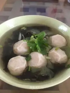 Smelt shrimp pelt soup