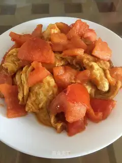 Tomato fried eggs