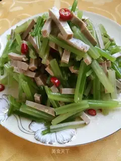Bean-dryed celery