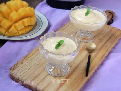 Mango smoothies