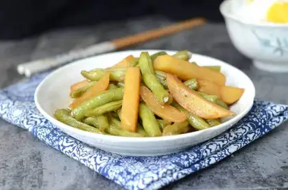 Potatoes with beans