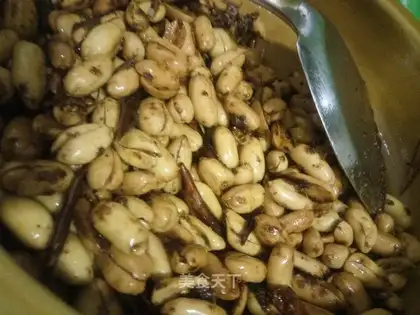 Homemade drunk peanuts