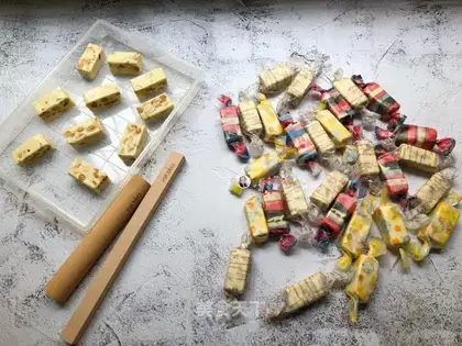 Cow Rolling Sugar