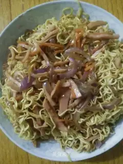 Onion carrot ham noodles