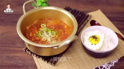 Tuna sauerkraut soup