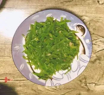 Fried lentils