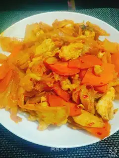 Hot cabbage with white chicken chests