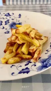 Red French fries, air