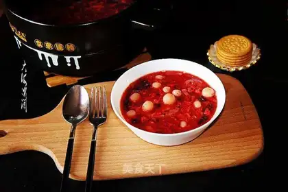 Wine and gin soup