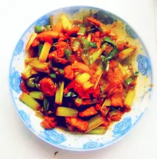 Celery fried meat