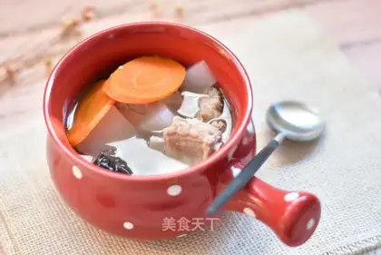 A casserole radish soup