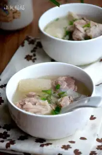 Pyramid ribs soup