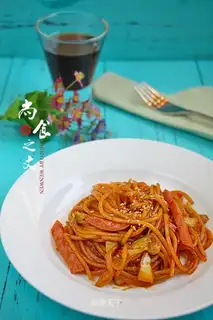 Korean chili and cabbage pasta