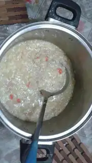 Apple carrot oatmeal