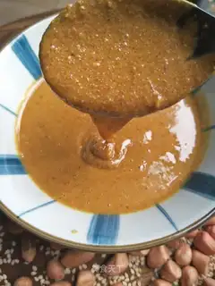 Peanut sesame sauce