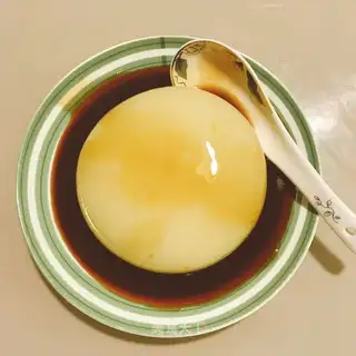Sweet white cake