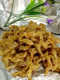 Dry mushrooms