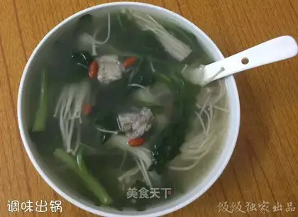 Bone gill and mushroom soup