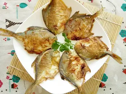 Fried minnow