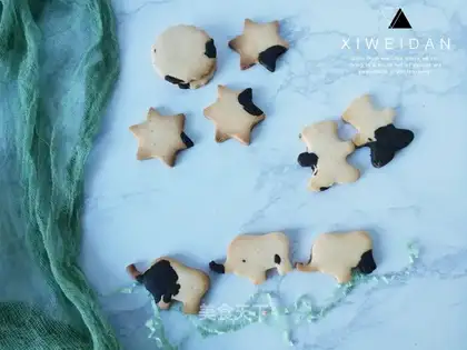 Two-colour cookie