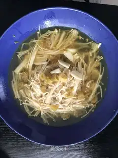 Sour soup and golden mushrooms