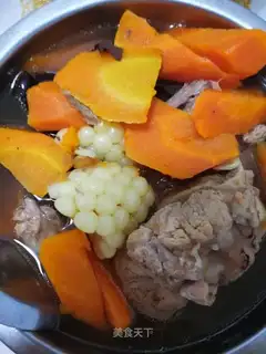 Spinal corn carrot soup