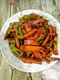 Pyramid sauce, soybeans