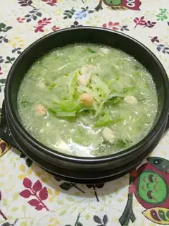 Rop and shrimp soup