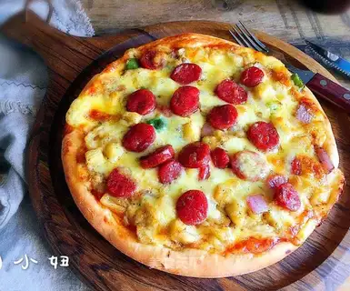 Pineapple sausage pizza