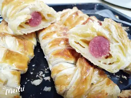 Lazy people make sausage bread