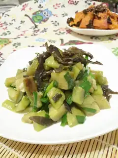 A regular eggplant