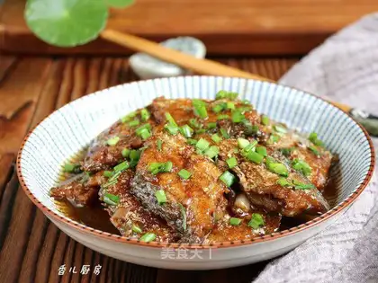 Red-fried fish