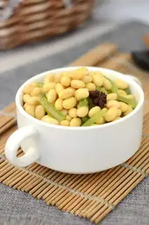 Soybeans with celery