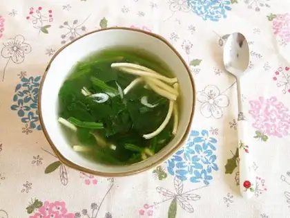 Shrimp spinach soup