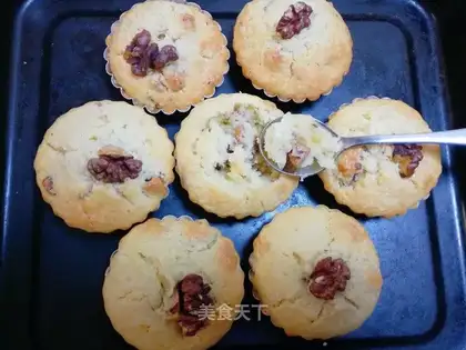 Sour cream walnut marfin