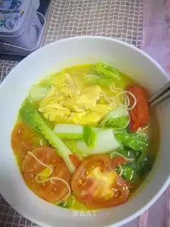 Curry tomato egg noodles