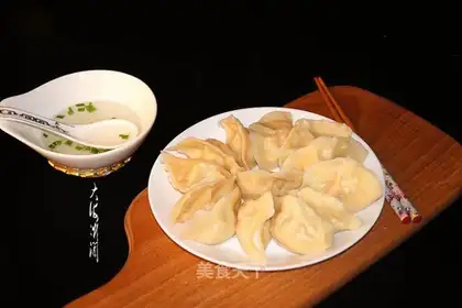 Soup egg dumplings