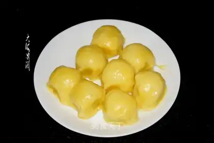Sticky bean buns